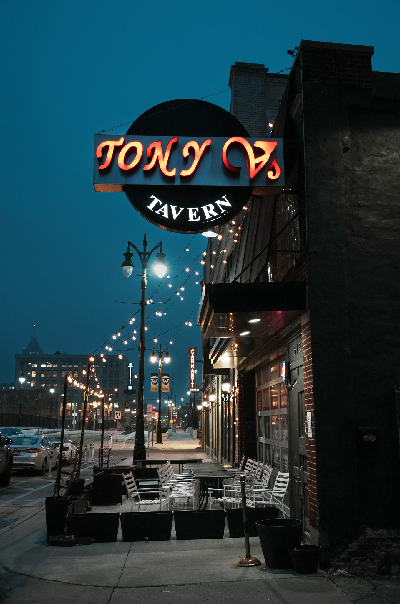 Photo of Tony V’s Tavern taken by Kira Gendjar.