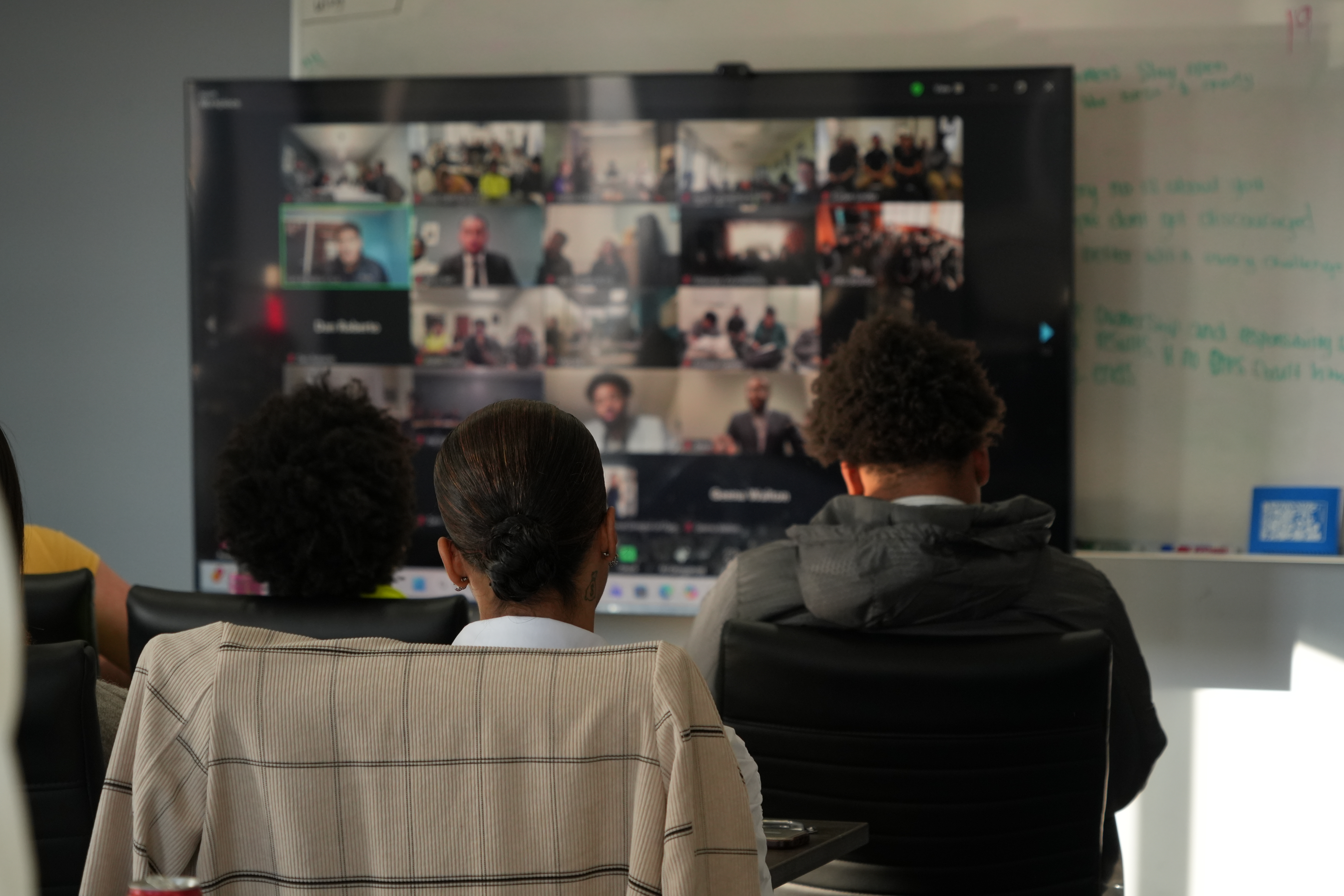 Office photoshoot captured by Kira Gendjar.